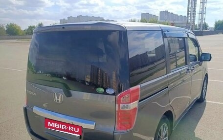 Honda Stepwgn IV рестайлинг, 2012 год, 1 880 000 рублей, 3 фотография