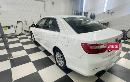 Toyota Camry, 2011 год, 1 370 000 рублей, 3 фотография