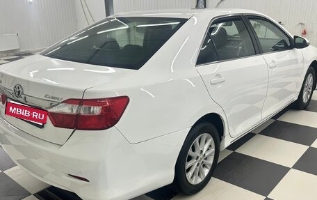 Toyota Camry, 2011 год, 1 370 000 рублей, 4 фотография