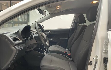 Hyundai Solaris II рестайлинг, 2022 год, 1 350 000 рублей, 10 фотография
