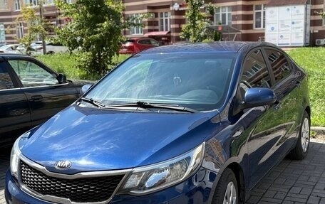 KIA Rio III рестайлинг, 2015 год, 1 000 000 рублей, 2 фотография