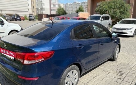 KIA Rio III рестайлинг, 2015 год, 1 000 000 рублей, 3 фотография
