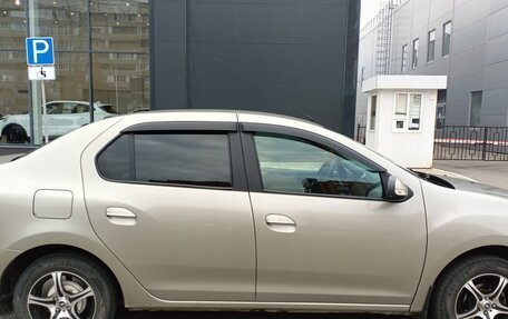 Renault Logan II, 2015 год, 700 000 рублей, 4 фотография