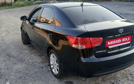 KIA Cerato III, 2011 год, 700 000 рублей, 2 фотография