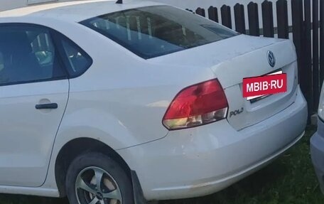 Volkswagen Polo VI (EU Market), 2013 год, 450 000 рублей, 2 фотография