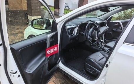Toyota RAV4, 2016 год, 2 800 000 рублей, 9 фотография