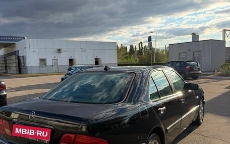 Mercedes-Benz E-Класс, 1998 год, 320 000 рублей, 6 фотография