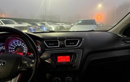 KIA Rio III рестайлинг, 2014 год, 850 000 рублей, 22 фотография