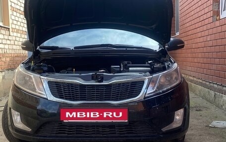 KIA Rio III рестайлинг, 2014 год, 785 000 рублей, 5 фотография