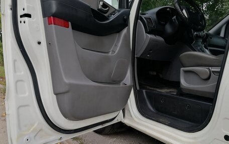 Hyundai Grand Starex Grand Starex I рестайлинг 2, 2011 год, 1 499 000 рублей, 7 фотография