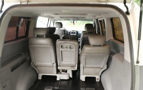 Hyundai Grand Starex Grand Starex I рестайлинг 2, 2011 год, 1 499 000 рублей, 13 фотография