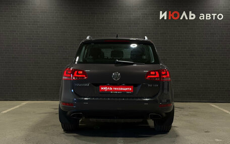 Volkswagen Touareg III, 2011 год, 2 349 000 рублей, 6 фотография