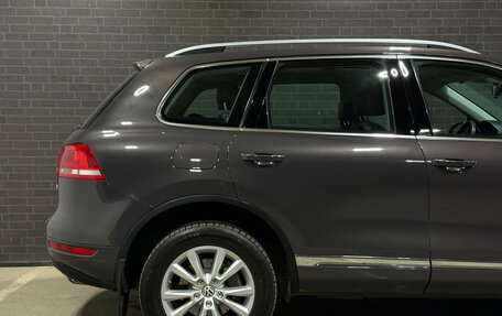 Volkswagen Touareg III, 2011 год, 2 349 000 рублей, 12 фотография