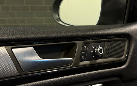 Volkswagen Touareg III, 2011 год, 2 349 000 рублей, 21 фотография