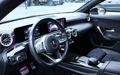 Mercedes-Benz CLA, 2021 год, 3 128 000 рублей, 13 фотография