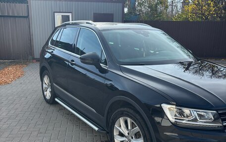 Volkswagen Tiguan II, 2020 год, 2 700 000 рублей, 3 фотография