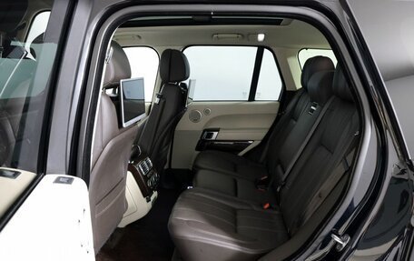 Land Rover Range Rover IV рестайлинг, 2015 год, 3 290 000 рублей, 12 фотография