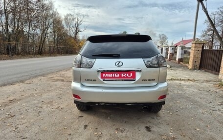 Lexus RX II рестайлинг, 2003 год, 910 000 рублей, 2 фотография