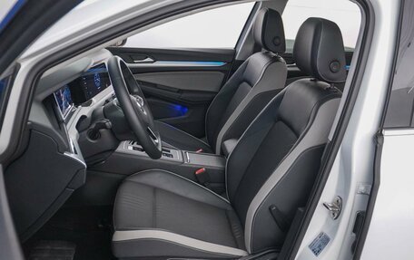 Volkswagen Golf VIII, 2022 год, 2 974 444 рублей, 10 фотография