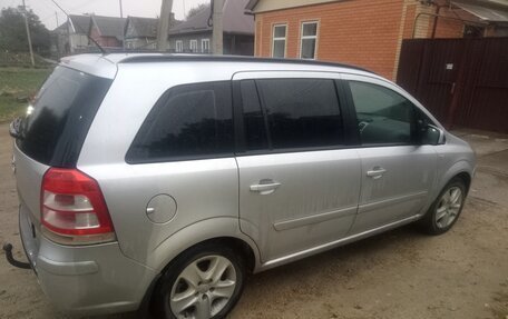 Opel Zafira B, 2013 год, 860 000 рублей, 2 фотография