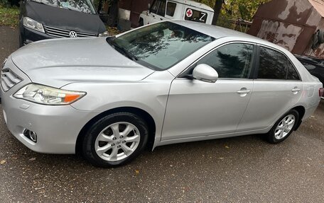 Toyota Camry, 2011 год, 1 150 000 рублей, 2 фотография