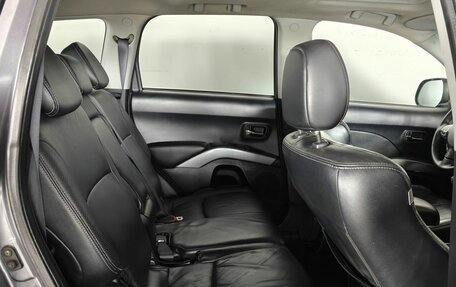 Mitsubishi Outlander III рестайлинг 3, 2008 год, 920 000 рублей, 11 фотография
