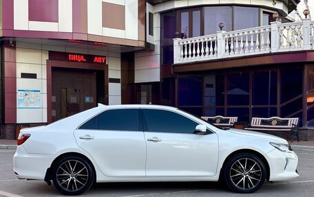 Toyota Camry, 2015 год, 1 800 000 рублей, 8 фотография