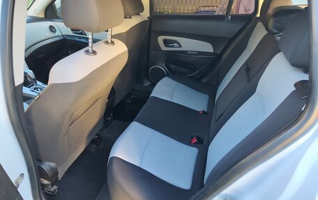 Chevrolet Cruze II, 2014 год, 700 000 рублей, 12 фотография