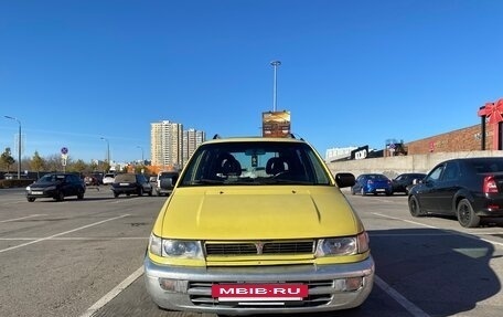 Mitsubishi Space Runner II, 1995 год, 297 000 рублей, 2 фотография