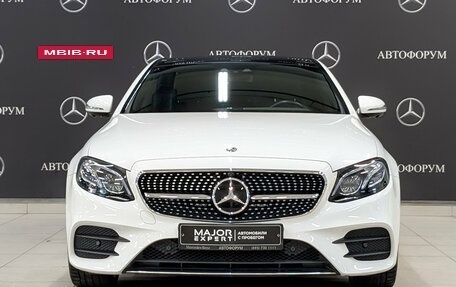 Mercedes-Benz E-Класс, 2020 год, 4 450 000 рублей, 2 фотография