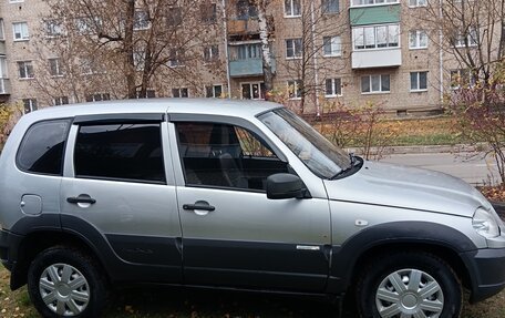 Chevrolet Niva I рестайлинг, 2011 год, 360 000 рублей, 2 фотография