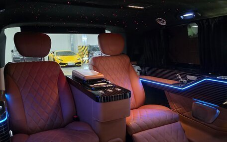 Mercedes-Benz V-Класс, 2022 год, 7 900 000 рублей, 2 фотография