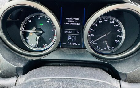 Toyota Land Cruiser 70, 2015 год, 2 900 000 рублей, 6 фотография