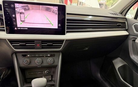 Volkswagen Tiguan II, 2023 год, 2 110 000 рублей, 12 фотография