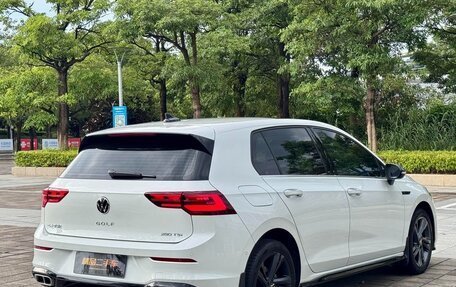 Volkswagen Golf VIII, 2022 год, 1 771 000 рублей, 4 фотография