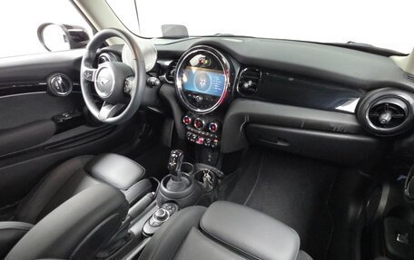 MINI Hatch, 2022 год, 1 673 000 рублей, 10 фотография