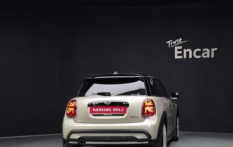MINI Hatch, 2022 год, 1 673 000 рублей, 4 фотография