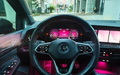 Volkswagen Golf VIII, 2022 год, 1 767 000 рублей, 9 фотография