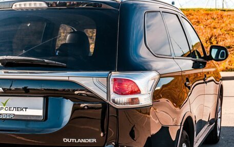 Mitsubishi Outlander III рестайлинг 3, 2014 год, 1 320 000 рублей, 3 фотография