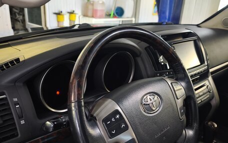 Toyota Land Cruiser 200, 2009 год, 2 999 990 рублей, 8 фотография