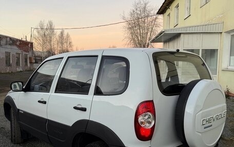 Chevrolet Niva I рестайлинг, 2014 год, 515 000 рублей, 3 фотография