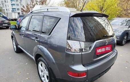 Mitsubishi Outlander III рестайлинг 3, 2008 год, 1 050 000 рублей, 8 фотография