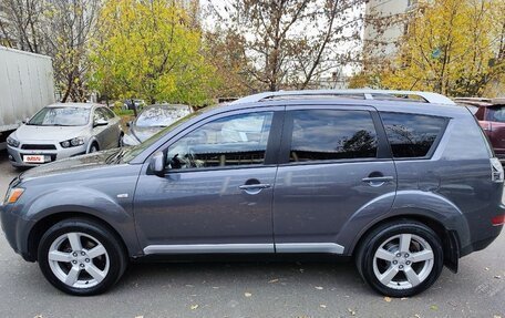 Mitsubishi Outlander III рестайлинг 3, 2008 год, 1 050 000 рублей, 13 фотография