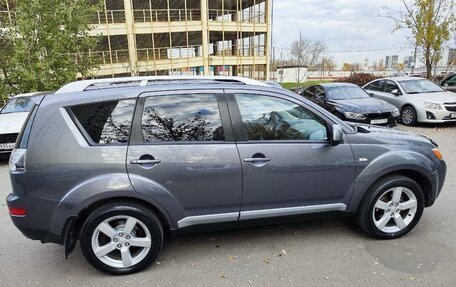 Mitsubishi Outlander III рестайлинг 3, 2008 год, 1 050 000 рублей, 14 фотография