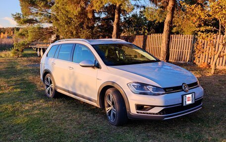 Volkswagen Golf VII рестайлинг, 2017 год, 1 820 000 рублей, 3 фотография
