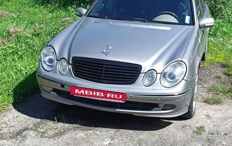 Mercedes-Benz E-Класс, 2003 год, 450 000 рублей, 2 фотография
