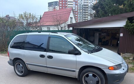 Chrysler Voyager III, 2000 год, 250 000 рублей, 3 фотография