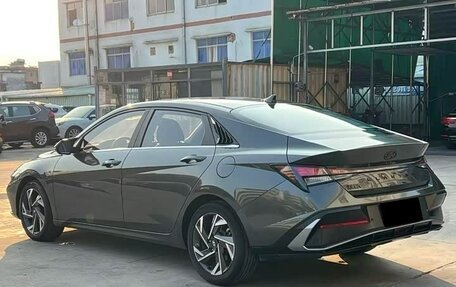 Hyundai Elantra, 2023 год, 1 750 000 рублей, 4 фотография