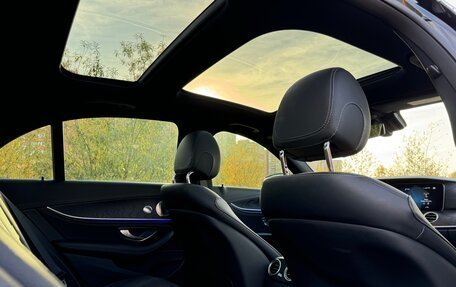 Mercedes-Benz E-Класс, 2021 год, 4 200 000 рублей, 7 фотография
