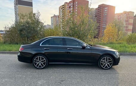 Mercedes-Benz E-Класс, 2021 год, 4 200 000 рублей, 8 фотография